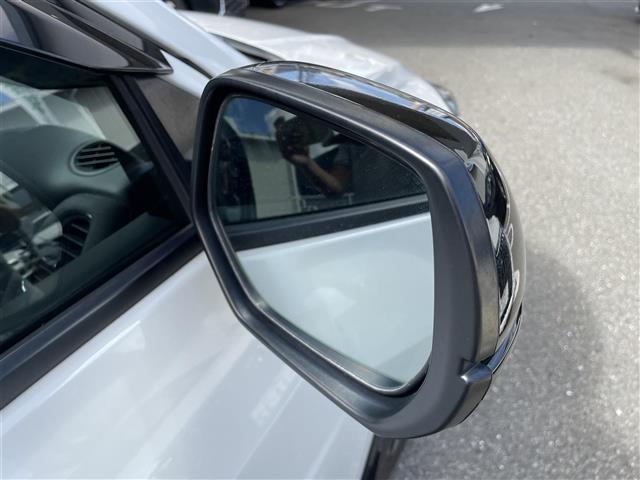 ヴェゼル ＲＳ・ホンダセンシング　・純正ディーラーナビ（Ｇａｔｈｅｒｓ：ＶＸＭ－１９４ＶＦｉ）・Ｂｌｕｅｔｏｏｔｈ対応・フルセグＴＶ・ＦＭ／ＡＭ・ＣＤ／ＤＶＤ・レーダークルーズコントロール・バックカメラ（25枚目）