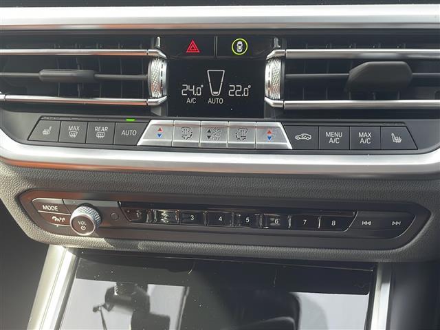 Ｍ４ Ｍ４カブリオレ　コンペティション　Ｍ　ｘＤｒｉｖｅ　★禁煙車★新車ワンオーナー★純正ＯＰツートーンエクステンドメリノ革シート★純正ＯＰ５本ツインスポークアルミ★純正ＯＰパーキングアシストプラス（9枚目）