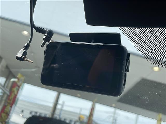 Ｍ４ Ｍ４カブリオレ　コンペティション　Ｍ　ｘＤｒｉｖｅ　★禁煙車★新車ワンオーナー★純正ＯＰツートーンエクステンドメリノ革シート★純正ＯＰ５本ツインスポークアルミ★純正ＯＰパーキングアシストプラス（18枚目）