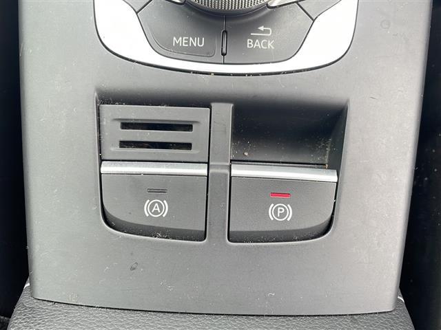 S3セダン ベースグレード ・純正ナビ(AM/FM/BT/CD)・バックカメラ・クルーズコントロール・前席パワーシート・前席シートヒーター・パドルシフト・ビルトインETC・クリアランスソナー・アイドリングストップ(14枚目)