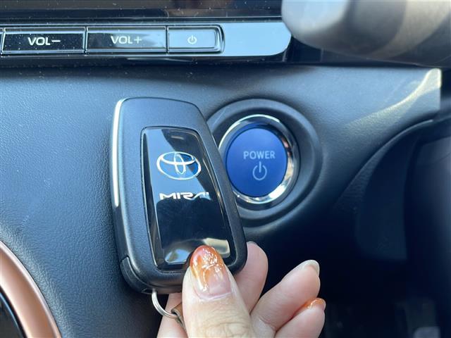 MIRAI Z ・ワンオーナー・純正メーカーナビ(AM/FM/BT/DVD/フルセグTV)・・ヨタセーフティセンス・ブラインドスポットモニター・ヘッドアップディスプレイ・デジタルインナーミラー・JBLサウンド(12枚目)