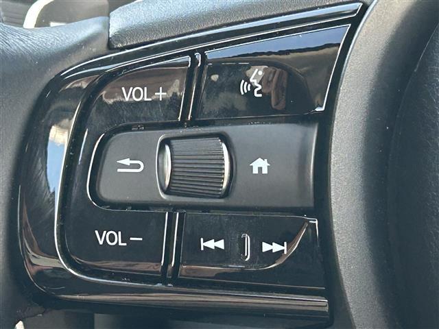 ヴェゼル e:HEV Z ・ワンオーナー・純正ディスプレイオーディオ(AM/FM/BT/Apple CarPlay)・ブラインドスポットモニター・バックカメラ・ETC・アダプティブクルーズコントロール・パドルシフト(8枚目)