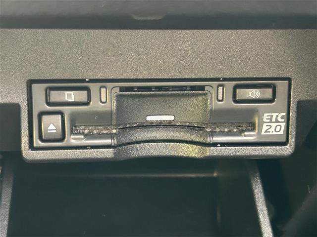 ＲＸ ＲＸ３５０　Ｆスポーツ　・ワンオーナー・純正ナビ（ＡＭ／ＦＭ／ＢＴ／フルセグＴＶ）・ブラインドスポットモニター・ヘッドアップディスプレイ・デジタルインナーミラー・ムーンルーフ・レーダークルーズコントロール・全方位カメラ（11枚目）