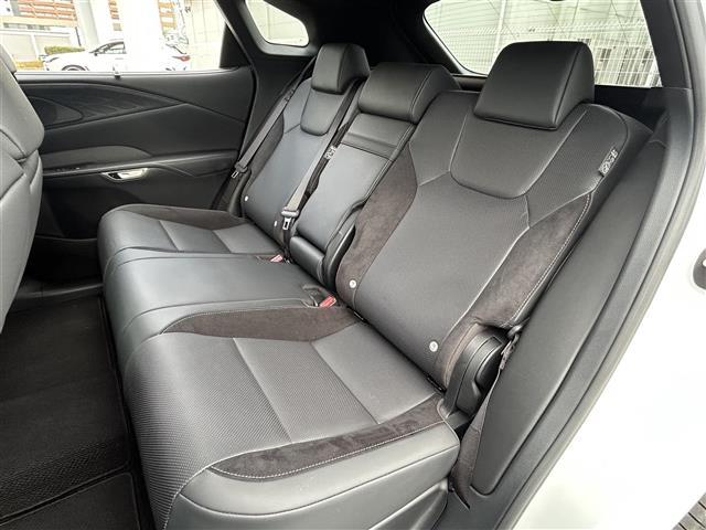 ＲＸ ＲＸ３５０　Ｆスポーツ　・ワンオーナー・純正ナビ（ＡＭ／ＦＭ／ＢＴ／フルセグＴＶ）・ブラインドスポットモニター・ヘッドアップディスプレイ・デジタルインナーミラー・ムーンルーフ・レーダークルーズコントロール・全方位カメラ（30枚目）