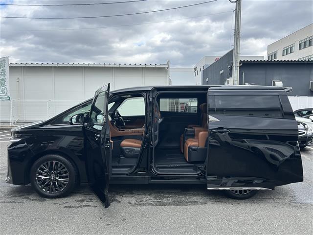 ヴェルファイア Ｚ　プレミア　・トヨタセーフティセンス・トヨタチームメイト・純正１４型ディスプレイオーディオナビ・デジタルインナーミラー・三眼ＬＥＤヘッドライト・全方位カメラ・両側パワースライドドア・本革レザー（32枚目）