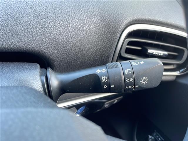 プリウス A ・純正ナビ(DSZT-YC4T)(AM/FM/BT/CD/DVD/フルセグTV)・ブラインドスポットモニター・ヘッドアップディスプレイ・レーダークルーズコントロール・バックカメラ・ドライブレコーダー(14枚目)