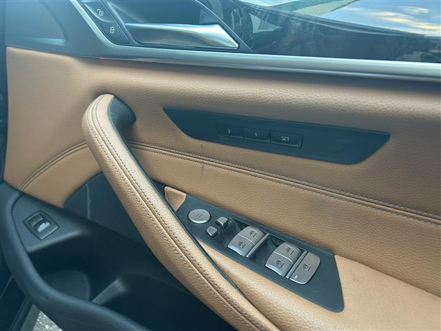 ５シリーズ ５２３ｄｘＤｒｉｖｅツーリングＭスポーツＥＤジョイ＋　・ワンオーナー・純正ナビ（ＡＭ／ＦＭ／ＢＴ／フルセグＴＶ）・ヘッドアップディスプレイ・アクティブクルーズコントロール・パドルシフト・前席パワーシート（運転席メモリ付）・前席シートヒーター・ＥＴＣ（15枚目）