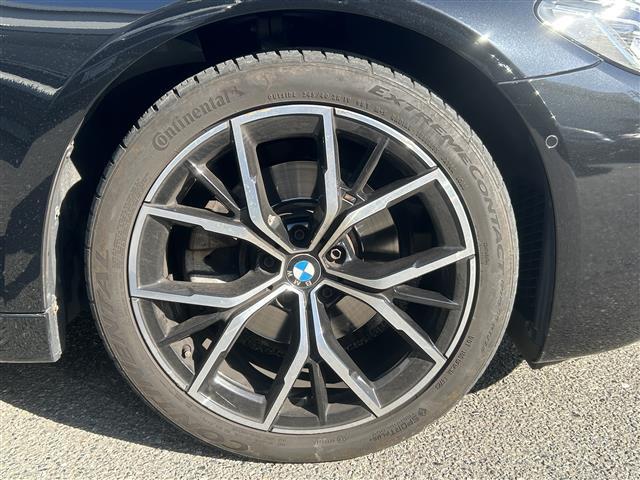 ５シリーズ ５２３ｄｘＤｒｉｖｅツーリングＭスポーツＥＤジョイ＋　・ワンオーナー・純正ナビ（ＡＭ／ＦＭ／ＢＴ／フルセグＴＶ）・ヘッドアップディスプレイ・アクティブクルーズコントロール・パドルシフト・前席パワーシート（運転席メモリ付）・前席シートヒーター・ＥＴＣ（40枚目）