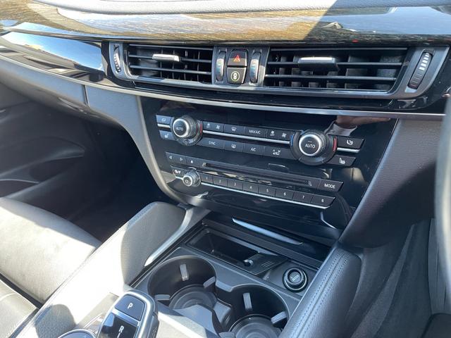 Ｘ６ ｘＤｒｉｖｅ　３５ｉ　Ｍスポーツ　サンルーフ　ＡＣＣ　ＢＳＭ　　Ｌキープアシスト　インテリジェントセーフティ　コンフォートアクセス　Ｐバックドア　　革シート　Ｐシート　シートＨ　純ナビ　フルセグ　Ｂカメラ　純２０ＡＷ　ＬＥＤＨライト（17枚目）