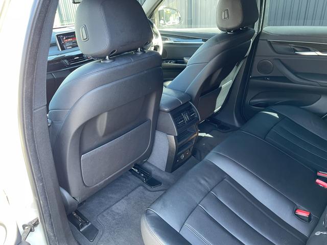 Ｘ６ ｘＤｒｉｖｅ　３５ｉ　Ｍスポーツ　サンルーフ　ＡＣＣ　ＢＳＭ　　Ｌキープアシスト　インテリジェントセーフティ　コンフォートアクセス　Ｐバックドア　　革シート　Ｐシート　シートＨ　純ナビ　フルセグ　Ｂカメラ　純２０ＡＷ　ＬＥＤＨライト（38枚目）
