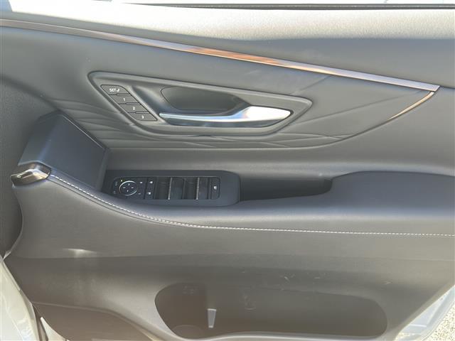 掲載箇所以外にご希望の写真がございましたら、お気軽にお問い合わせ下さい!メールや郵送でお送りさせていただきます。