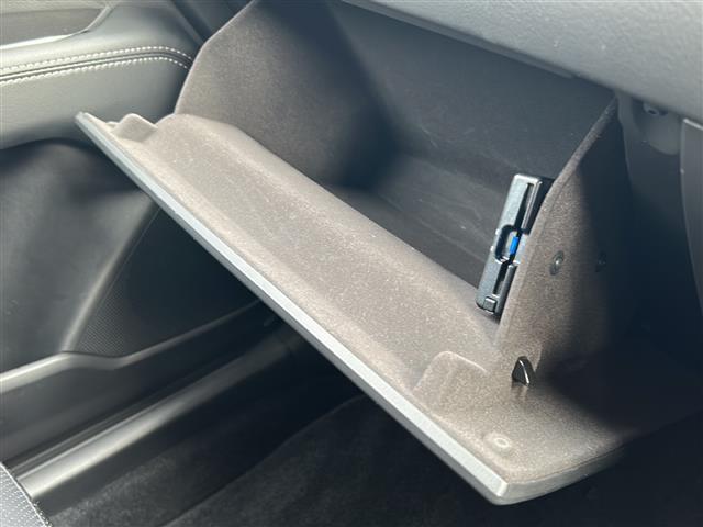 CX-8 XD スポーツアピアランス 禁煙車/ワンオーナー/6人乗り/純正10/25インチSDナビ/フルセグ/Bluetooth/バックカメラ・360°ビューカメラ/SBS/BSM/コーナーセンサー/シートヒーター/シートベンチレーション(20枚目)