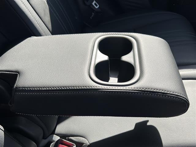 ＺＲ－Ｖ ｅ：ＨＥＶ　Ｚ　／禁煙車／純正９インチナビ／フルセグＴＶ／マルチビューカメラ／ＢＯＳＥプレミアムサウンド／ビルトインＥＴＣ２．０／前後ドラレコ／ホンダセンシング／前席ハ゜ワーシート／前席ヒーター／黒革シート（25枚目）