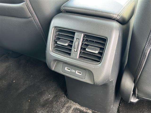 ＺＲ－Ｖ ｅ：ＨＥＶ　Ｚ　／禁煙車／純正９インチナビ／フルセグＴＶ／マルチビューカメラ／ＢＯＳＥプレミアムサウンド／ビルトインＥＴＣ２．０／前後ドラレコ／ホンダセンシング／前席ハ゜ワーシート／前席ヒーター／黒革シート（26枚目）