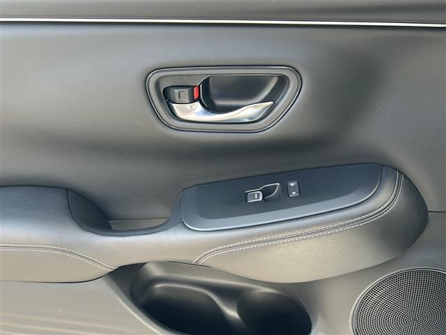 ＺＲ－Ｖ ｅ：ＨＥＶ　Ｚ　／禁煙車／純正９インチナビ／フルセグＴＶ／マルチビューカメラ／ＢＯＳＥプレミアムサウンド／ビルトインＥＴＣ２．０／前後ドラレコ／ホンダセンシング／前席ハ゜ワーシート／前席ヒーター／黒革シート（28枚目）