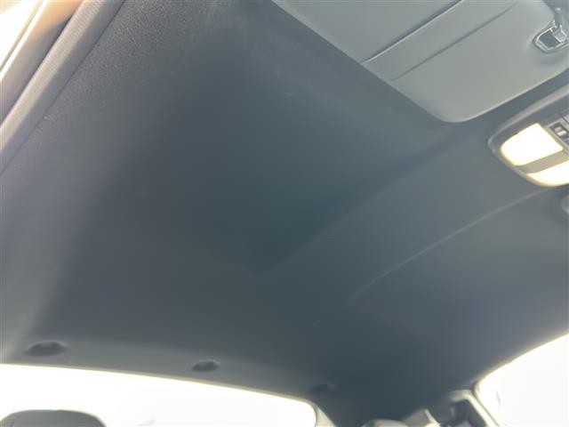 GR86 SZ /禁煙車/ワンオーナー/純正ナビ/フルセグTV/バックカメラ/純正17アルミ/プッシュスタート/ETC/アイサイト/プリクラッシュブレーキ/誤発進抑制制御機能/車線逸脱警報/追従クルコン/LEDライト(3枚目)