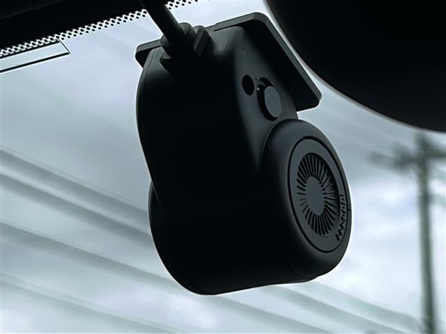 GR86 SZ /禁煙車/ワンオーナー/純正ナビ/フルセグTV/バックカメラ/純正17アルミ/プッシュスタート/ETC/アイサイト/プリクラッシュブレーキ/誤発進抑制制御機能/車線逸脱警報/追従クルコン/LEDライト(5枚目)