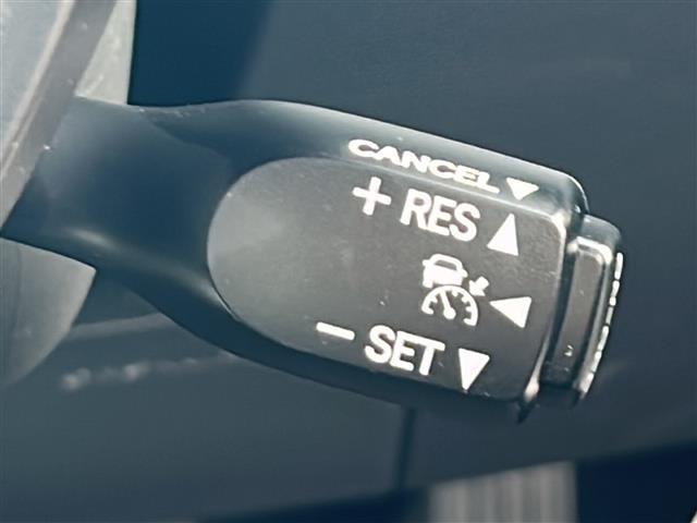 GR86 SZ /禁煙車/ワンオーナー/純正ナビ/フルセグTV/バックカメラ/純正17アルミ/プッシュスタート/ETC/アイサイト/プリクラッシュブレーキ/誤発進抑制制御機能/車線逸脱警報/追従クルコン/LEDライト(14枚目)