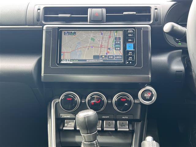 GR86 SZ /禁煙車/ワンオーナー/純正ナビ/フルセグTV/バックカメラ/純正17アルミ/プッシュスタート/ETC/アイサイト/プリクラッシュブレーキ/誤発進抑制制御機能/車線逸脱警報/追従クルコン/LEDライト(17枚目)