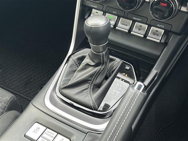 GR86 SZ /禁煙車/ワンオーナー/純正ナビ/フルセグTV/バックカメラ/純正17アルミ/プッシュスタート/ETC/アイサイト/プリクラッシュブレーキ/誤発進抑制制御機能/車線逸脱警報/追従クルコン/LEDライト(18枚目)