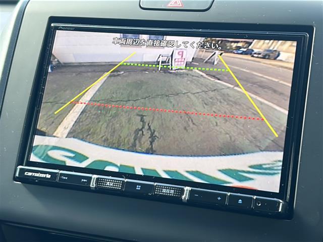 フリード クロスター・ホンダセンシング　禁煙車／社外８インチナビ／フルセグＴＶ／Ｂｌｕｅｔｏｏｔｈ／バックカメラ／フリップダウンモニター／ドライブレコーダー／ＣＭＢＳ／ＬＫＡＳ／アダプティブクルーズコントロール／シートヒーター（8枚目）