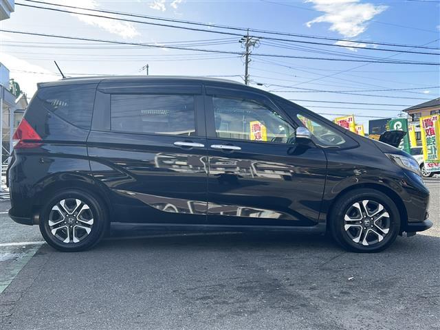 フリード クロスター・ホンダセンシング　禁煙車／社外８インチナビ／フルセグＴＶ／Ｂｌｕｅｔｏｏｔｈ／バックカメラ／フリップダウンモニター／ドライブレコーダー／ＣＭＢＳ／ＬＫＡＳ／アダプティブクルーズコントロール／シートヒーター（39枚目）