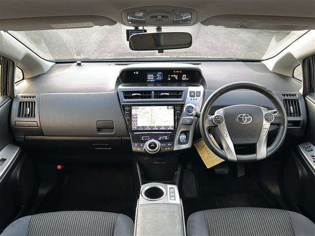 プリウスアルファ Sツーリングセレクション 禁煙車/ワンオーナー/ALPINE9インチナビ/ドライブレコーダー/LEDオートライト/純正フロアマット(2枚目)