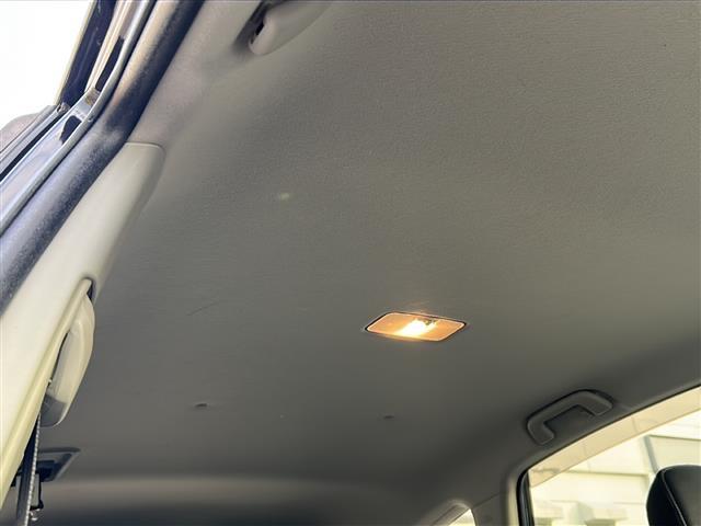 プリウスアルファ Sツーリングセレクション 禁煙車/ワンオーナー/ALPINE9インチナビ/ドライブレコーダー/LEDオートライト/純正フロアマット(3枚目)