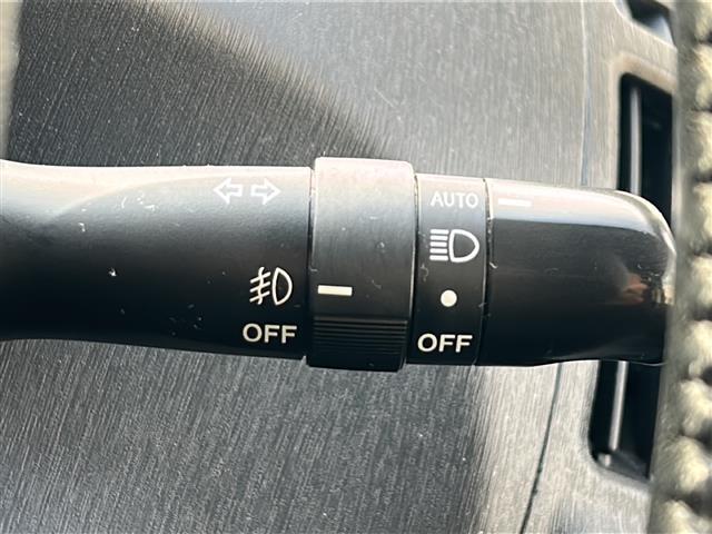 プリウスアルファ Sツーリングセレクション 禁煙車/ワンオーナー/ALPINE9インチナビ/ドライブレコーダー/LEDオートライト/純正フロアマット(13枚目)