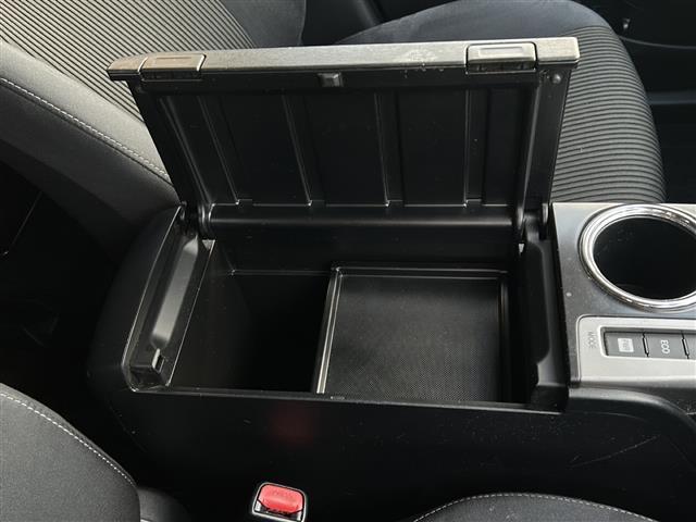 プリウスアルファ Sツーリングセレクション 禁煙車/ワンオーナー/ALPINE9インチナビ/ドライブレコーダー/LEDオートライト/純正フロアマット(19枚目)