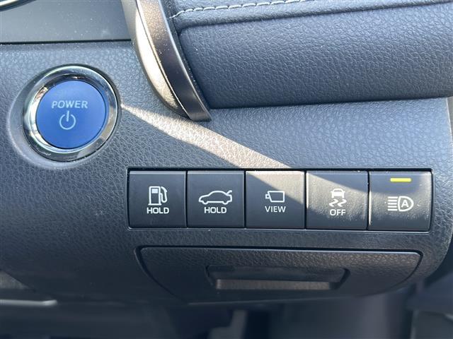 カムリ ＷＳレザーパッケージ　禁煙車／ワンオーナー／９インチディスプレイ／フルセグＴＶ／Ｂｌｕｅｔｏｏｔｈ／バックカメラ・パノラミックビューモニター／前後ドラレコ／ＴＳＳ／ＰＣＳ／ＬＴＡ／ＢＳＭ／本革／シートヒーター（23枚目）