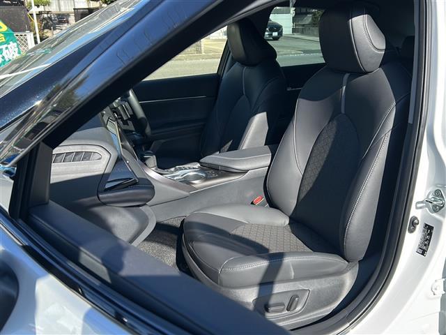 カムリ ＷＳレザーパッケージ　禁煙車／ワンオーナー／９インチディスプレイ／フルセグＴＶ／Ｂｌｕｅｔｏｏｔｈ／バックカメラ・パノラミックビューモニター／前後ドラレコ／ＴＳＳ／ＰＣＳ／ＬＴＡ／ＢＳＭ／本革／シートヒーター（31枚目）