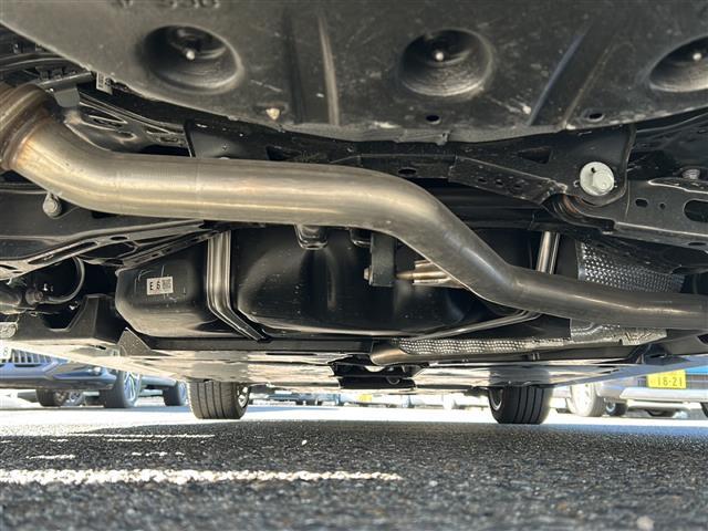 カムリ ＷＳレザーパッケージ　禁煙車／ワンオーナー／９インチディスプレイ／フルセグＴＶ／Ｂｌｕｅｔｏｏｔｈ／バックカメラ・パノラミックビューモニター／前後ドラレコ／ＴＳＳ／ＰＣＳ／ＬＴＡ／ＢＳＭ／本革／シートヒーター（43枚目）