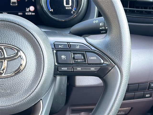 ヤリス Ｇ　禁煙車／ワンオーナー／純正８インチディスプレイオーディオ／Ｂｌｕｅｔｏｏｔｈ／ＣＤ・ＤＶＤキット／バックカメラ／ＴＳＳ／ＰＣＳ／ＬＴＡ／レーダークルーズコントロール／シートヒーター（12枚目）