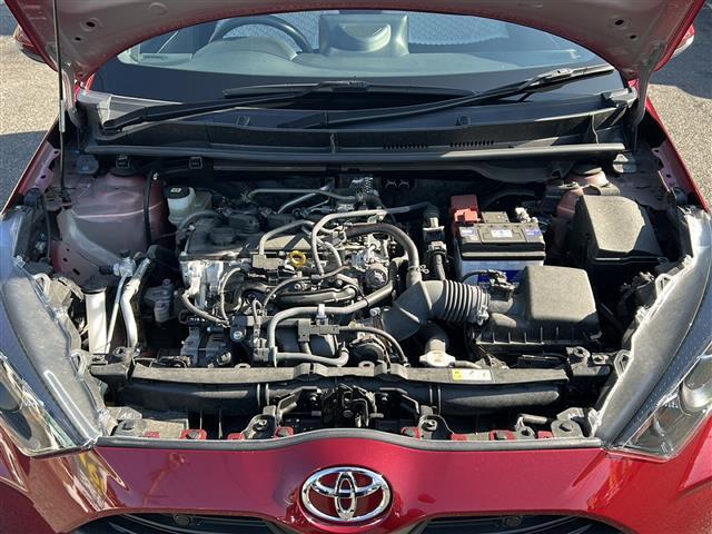 ヤリス Ｇ　禁煙車／ワンオーナー／純正８インチディスプレイオーディオ／Ｂｌｕｅｔｏｏｔｈ／ＣＤ・ＤＶＤキット／バックカメラ／ＴＳＳ／ＰＣＳ／ＬＴＡ／レーダークルーズコントロール／シートヒーター（42枚目）