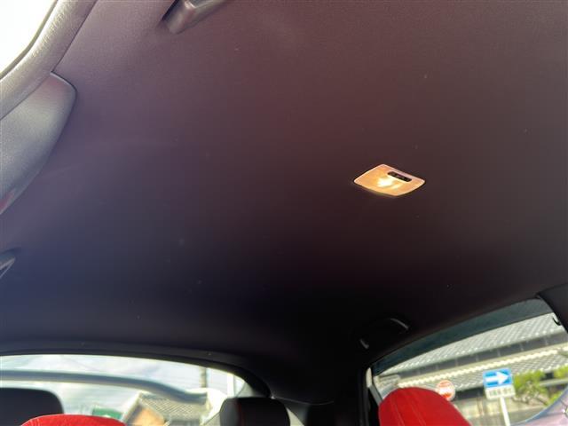 シビック タイプＲ　／禁煙車／６速ＭＴ／チャンピョンシップホワイト／社外ディスプレイオーディオ／バックカメラ／Ｂｌｕｅｔｏｏｔｈ／ＥＴＣ／クルーズコントロール（3枚目）