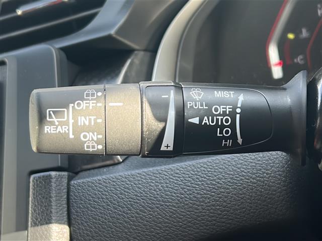 シビック タイプＲ　／禁煙車／６速ＭＴ／チャンピョンシップホワイト／社外ディスプレイオーディオ／バックカメラ／Ｂｌｕｅｔｏｏｔｈ／ＥＴＣ／クルーズコントロール（13枚目）