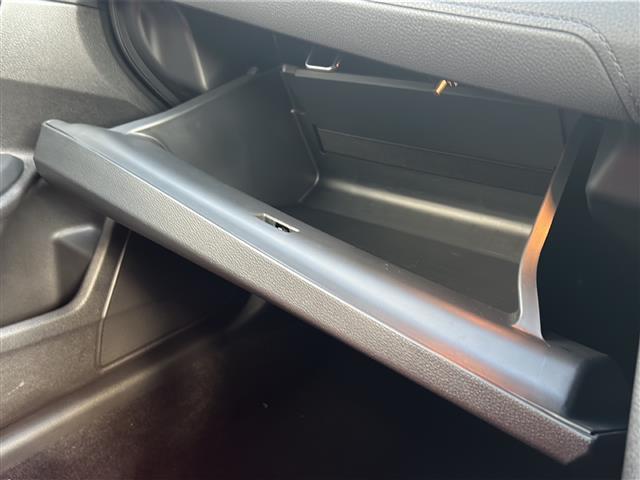 シビック タイプＲ　／禁煙車／６速ＭＴ／チャンピョンシップホワイト／社外ディスプレイオーディオ／バックカメラ／Ｂｌｕｅｔｏｏｔｈ／ＥＴＣ／クルーズコントロール（19枚目）