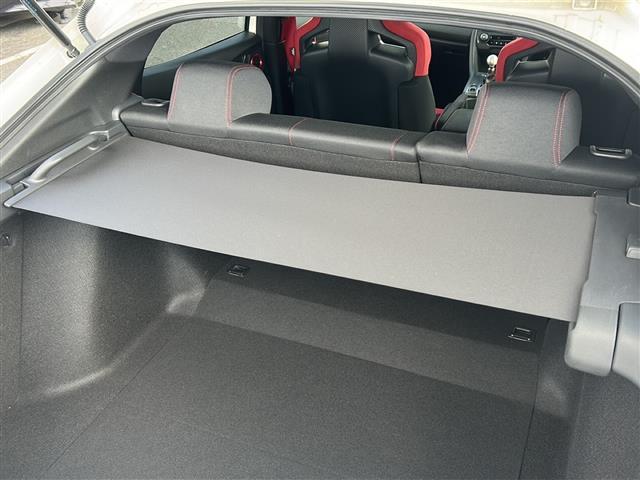 シビック タイプＲ　／禁煙車／６速ＭＴ／チャンピョンシップホワイト／社外ディスプレイオーディオ／バックカメラ／Ｂｌｕｅｔｏｏｔｈ／ＥＴＣ／クルーズコントロール（27枚目）
