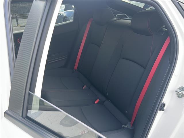 シビック タイプＲ　／禁煙車／６速ＭＴ／チャンピョンシップホワイト／社外ディスプレイオーディオ／バックカメラ／Ｂｌｕｅｔｏｏｔｈ／ＥＴＣ／クルーズコントロール（32枚目）
