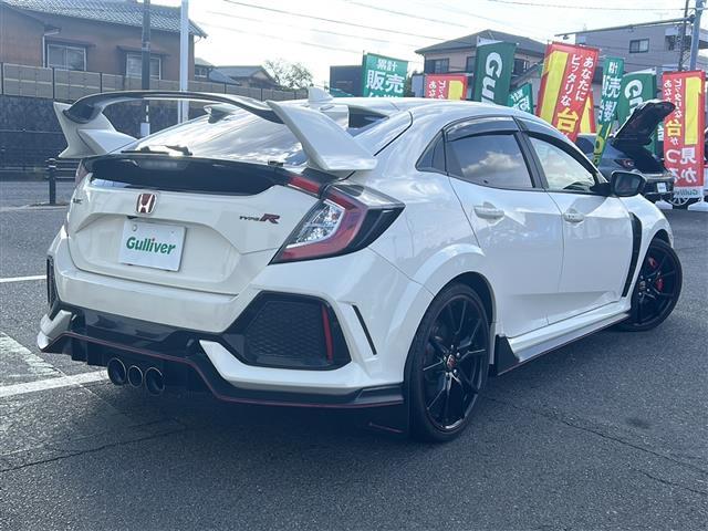 シビック タイプＲ　／禁煙車／６速ＭＴ／チャンピョンシップホワイト／社外ディスプレイオーディオ／バックカメラ／Ｂｌｕｅｔｏｏｔｈ／ＥＴＣ／クルーズコントロール（39枚目）