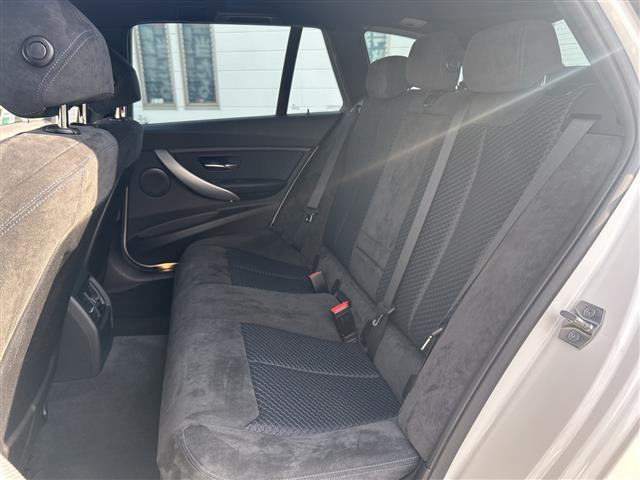 3シリーズ 320dツーリング Mスポーツ /禁煙車/純正HDDナビ/バックカメラ/ETC/ドラレコ/純正18アルミ/インテリジェントセーフティ/ACC/LDW/前席ハ゜ワーシート/HIDオートライト/パワーバックドア/フロントスポイラー(31枚目)