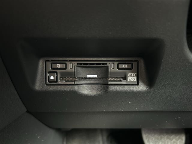 アルファード Z /禁煙車/ワンオーナー/14インチHDディスプレイ/ナビ付/フルセグTV/左右独立ムーンルーフ/黒革シート/デジタルインナーミラー/ビルトインETC2.0/両側パワスラ/パワーバックドア/純正18AW(21枚目)