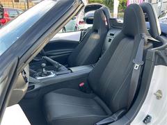 安心の全車保証付き！（※部分保証、国産車は納車後３ヶ月、輸入車は納車後１ヶ月の保証期間となります）。その他長期保証（有償）もご用意しております！※長期保証を付帯できる車両には条件がございます。 6