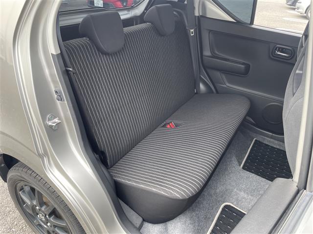 アルトワークス ベースグレード　禁煙車　ＡＬＰＩＮＥディスプレイオーディオ　Ｂｌｕｅｔｏｏｔｈ　ＨＤＭＩ　ＲＥＣＡＲＯシート　バックカメラ　ステアリングスイッチ　サブウーハー　ＬＥＤヘッドライト　スペアキー　純正フロアマット（12枚目）