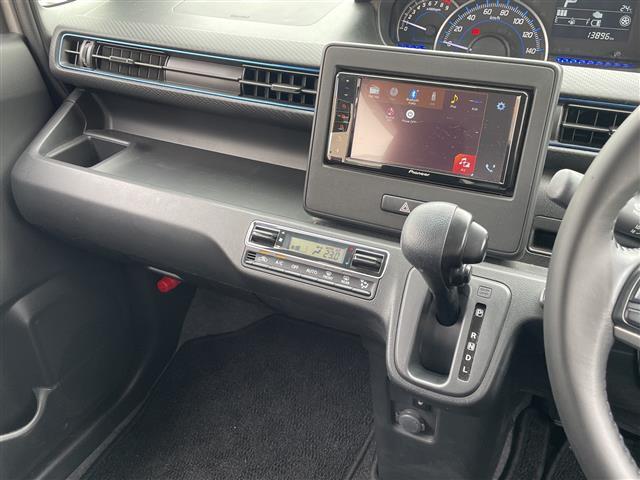 ワゴンＲ ハイブリッドＦＺ　ワンオーナー　禁煙車　純正７インチディスプレイオーディオ　Ｂｌｕｅｔｏｏｔｈ　ＣＤ／ＤＶＤ　衝突軽減ブレーキ　レーンディパーチャーアラート　バックカメラ　シートヒーター　前方ドラレコ（11枚目）