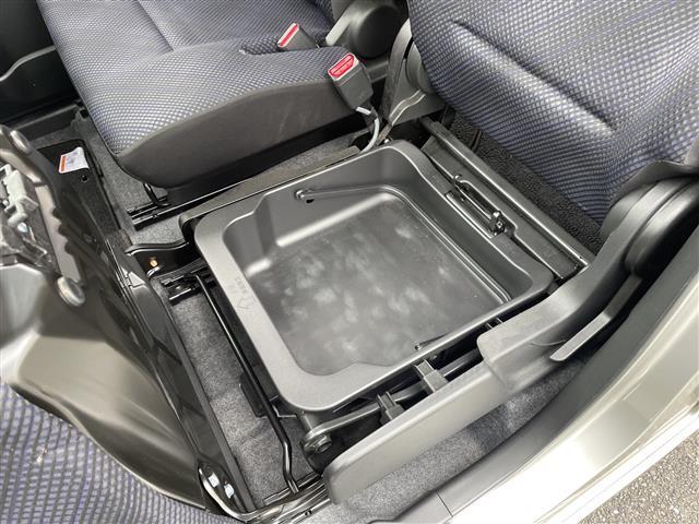 ワゴンＲ ハイブリッドＦＺ　ワンオーナー　禁煙車　純正７インチディスプレイオーディオ　Ｂｌｕｅｔｏｏｔｈ　ＣＤ／ＤＶＤ　衝突軽減ブレーキ　レーンディパーチャーアラート　バックカメラ　シートヒーター　前方ドラレコ（18枚目）