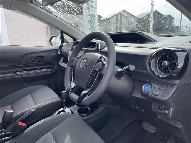 アクア Ｓスタイルブラック　禁煙車・純正ナビ・フルセグＴＶ・Ｂｌｕｅｔｏｏｔｈ・バックカメラ・ビルトインＥＴＣ・ステアリングスイッチ・オートライト・オートハイビーム・プリクラ・レーンキープアシスト・コーナーセンサー・スペアキー（19枚目）