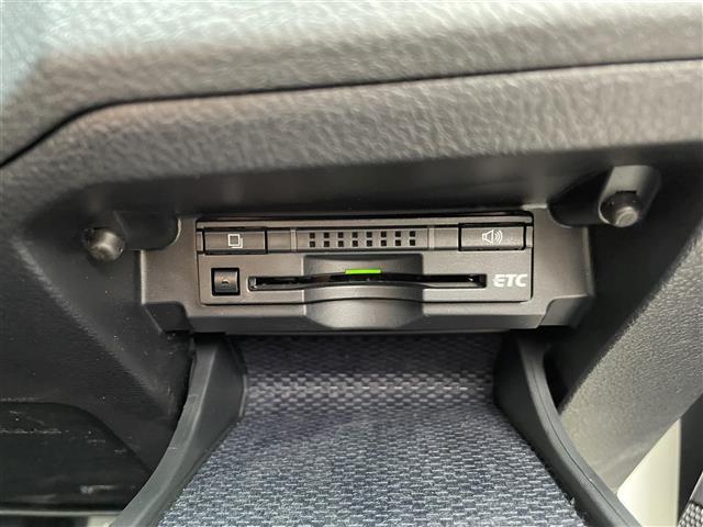 マークＸ ２５０Ｇ　Ｓパッケージ　Ｇ’ｓ　禁煙車・ハーフレザーシート・純正ナビ・フルセグＴＶ・Ｂｌｕｅｔｏｏｔｈ・バックカメラ・ビルトインＥＴＣ・ステアリングスイッチ・オートライト・パドルシフト・クルーズコントロール・純正アルミ（3枚目）