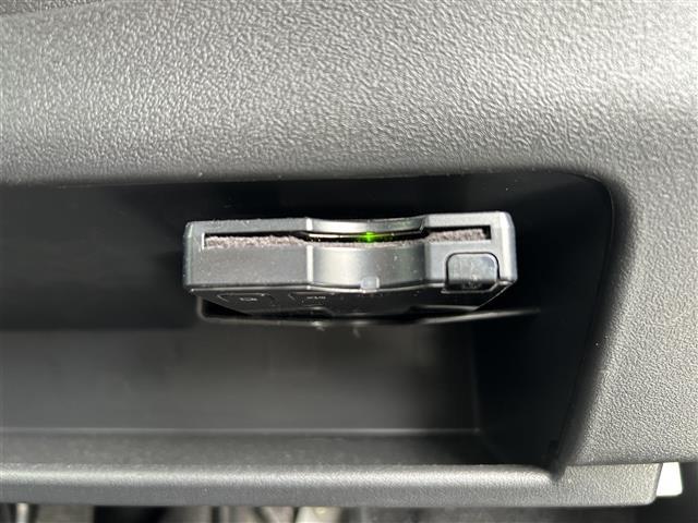 タント Ｇスペシャル　・メーカーナビ・ＦＭ／ＡＭ／Ｂｌｕｅｔｏｏｔｈ／ＣＤ／ＤＶＤ／ワンセグＴＶ・ドライブレコーダー・ＥＴＣ・片側Ｐスライドドア・禁煙車・アイドリングストップ・ベンチシート・電格ミラー・純正フロアマット（4枚目）